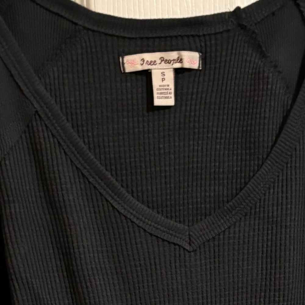 NWT Free People Black V-Neck Women's Small Top - Picture 6 of 6